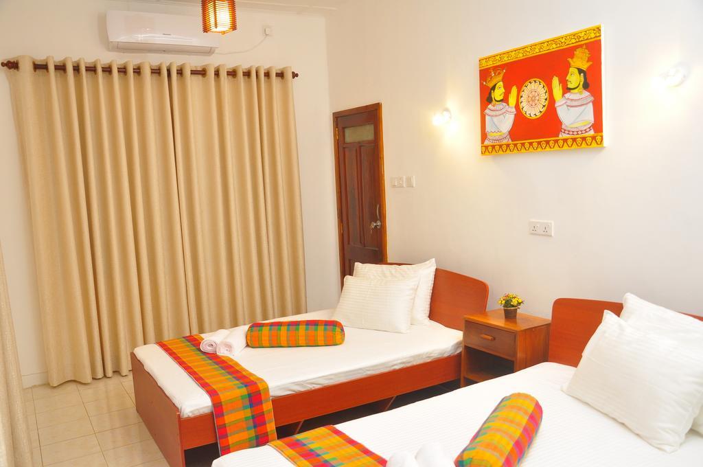 Knight'S Heaven Apartamento Kandy Exterior foto